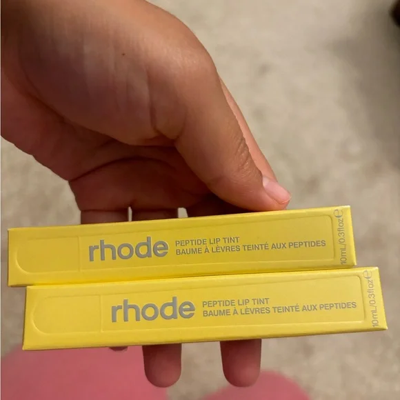 Rhode yellow bag and two lip tints in the shade Lemontini - Picture 2 of 3